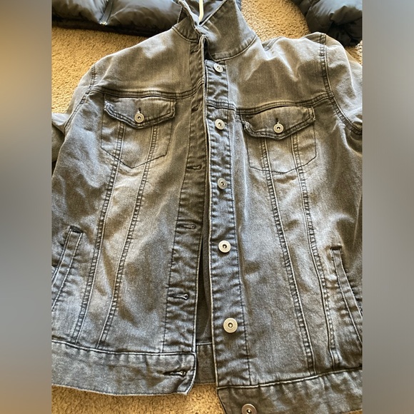 Style and Co denim jacket - Picture 2 of 3